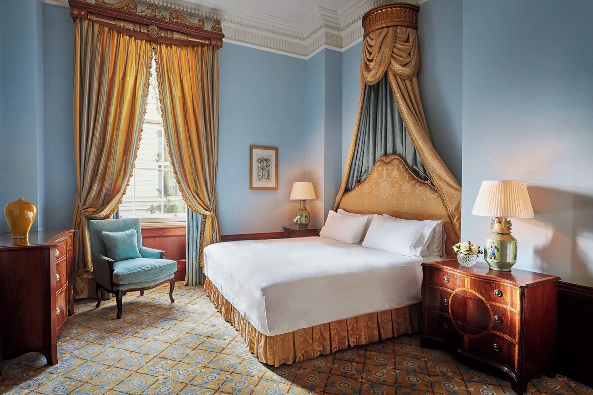 Suite (Lanesborough) | Premium bedding, minibar, in-room safe, desk