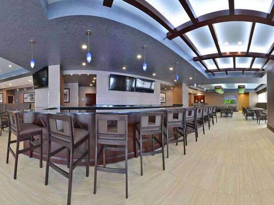 Cooked-to-order breakfast for a fee on weekends