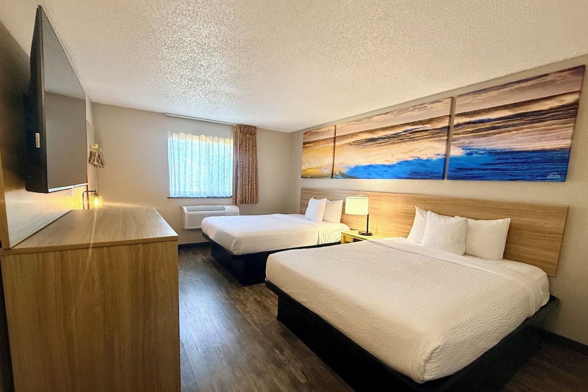 办公桌、熨斗/熨板、免费 WiFi、床单