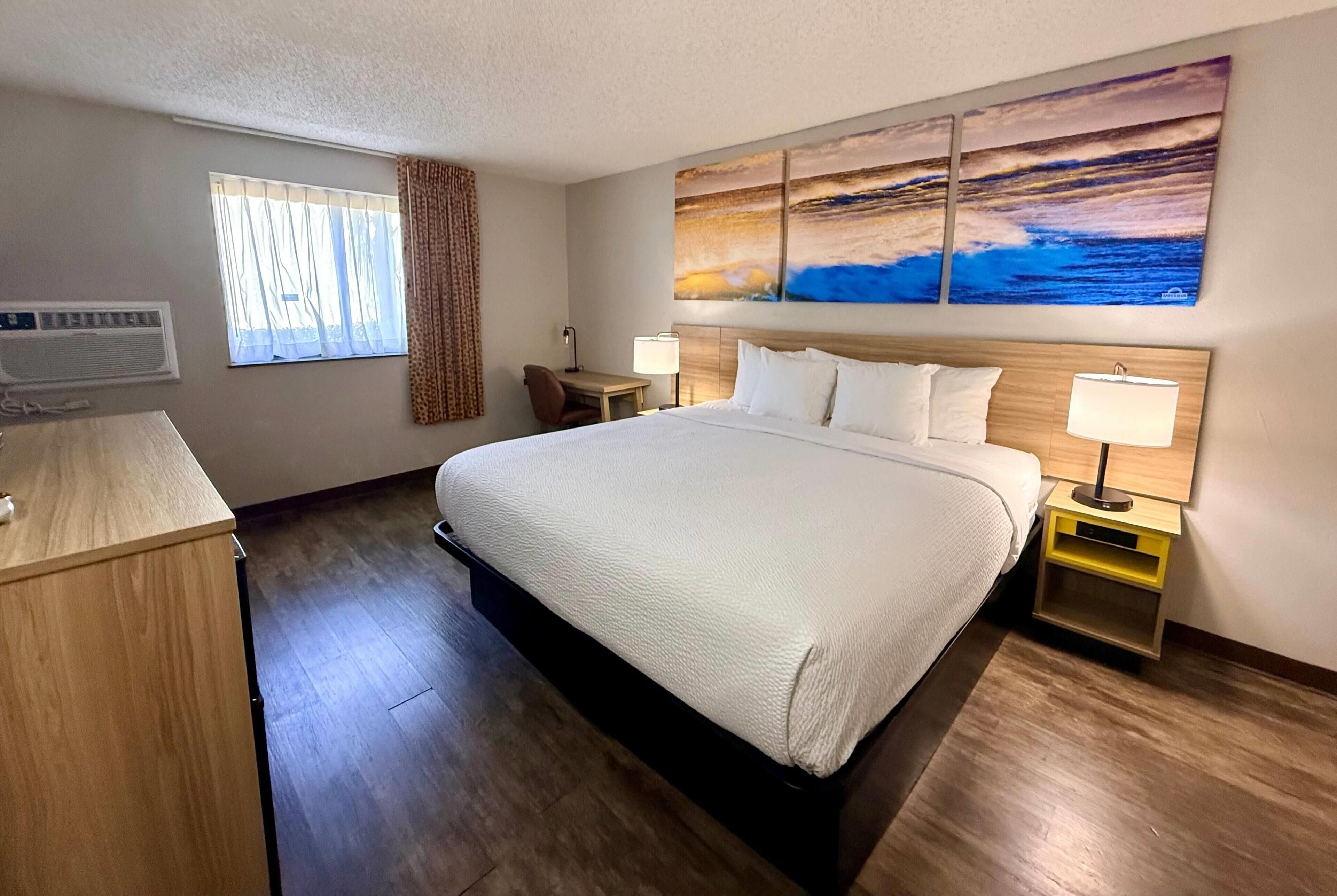 Desk, iron/ironing board, free WiFi, bed sheets