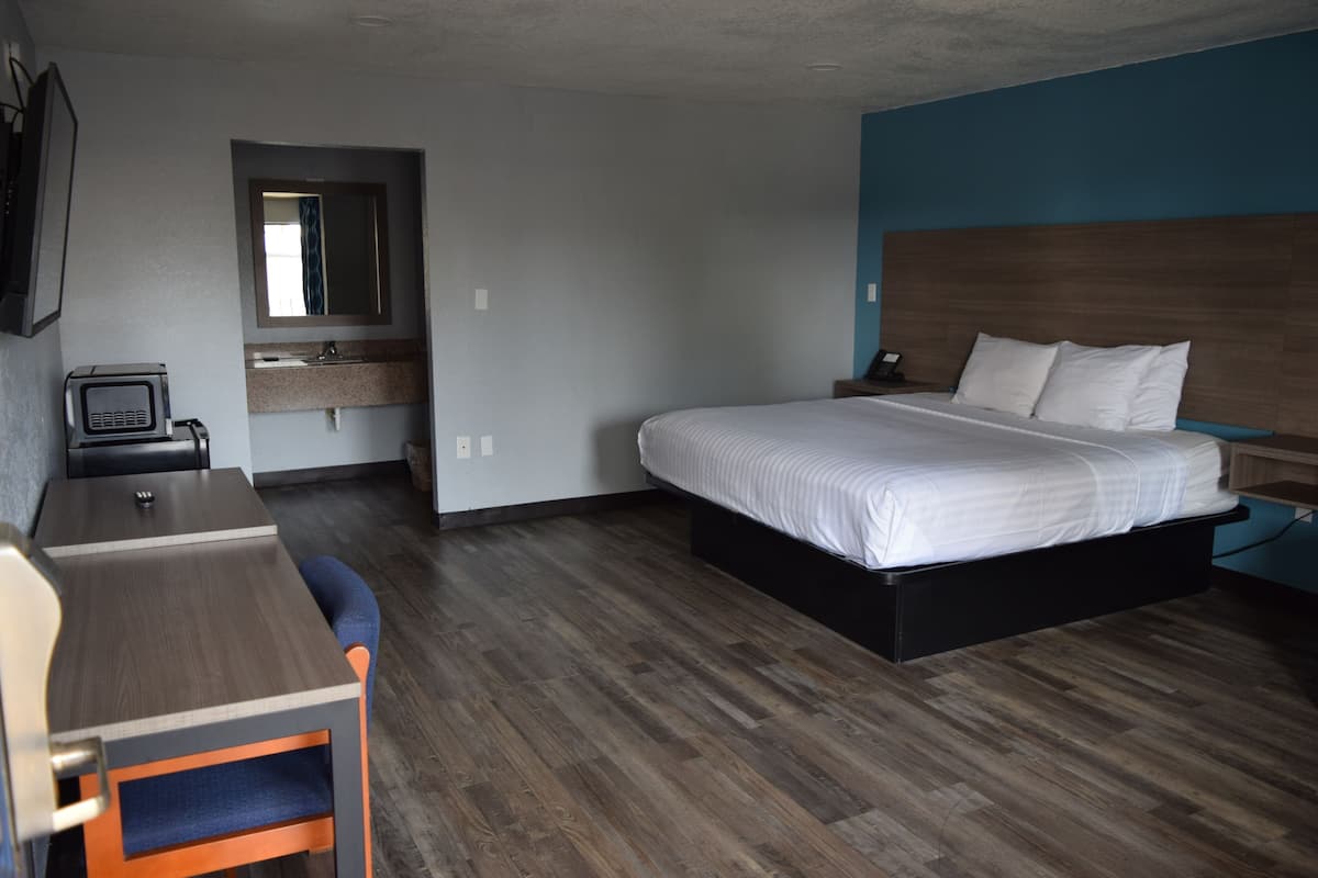 Desk, blackout curtains, iron/ironing board, free WiFi