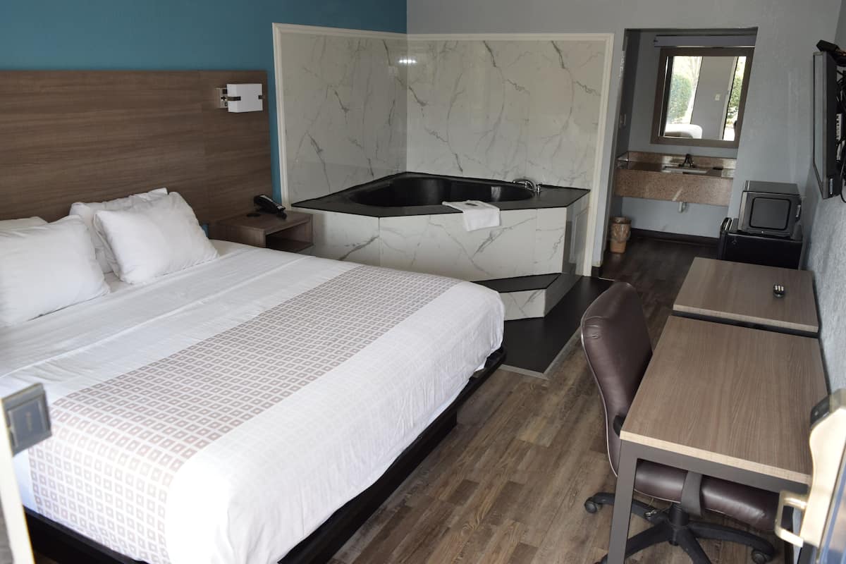 Desk, blackout drapes, iron/ironing board, free WiFi