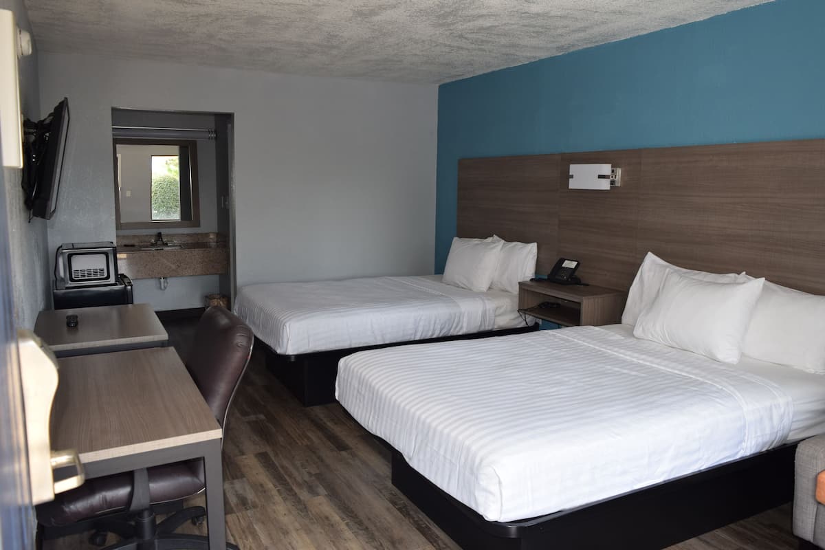 Desk, blackout drapes, iron/ironing board, free WiFi