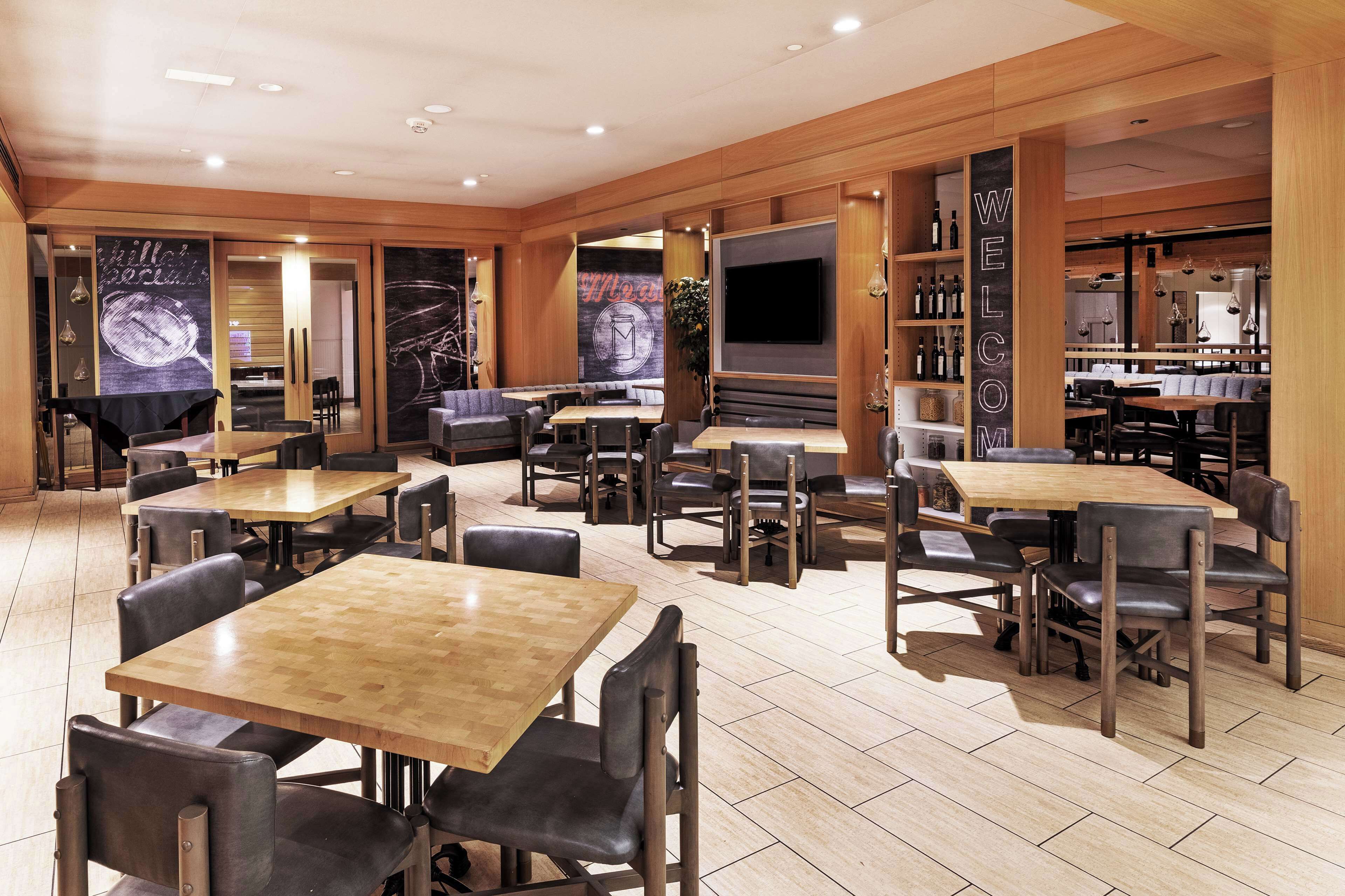 Photo - DoubleTree by Hilton Tulsa Downtown