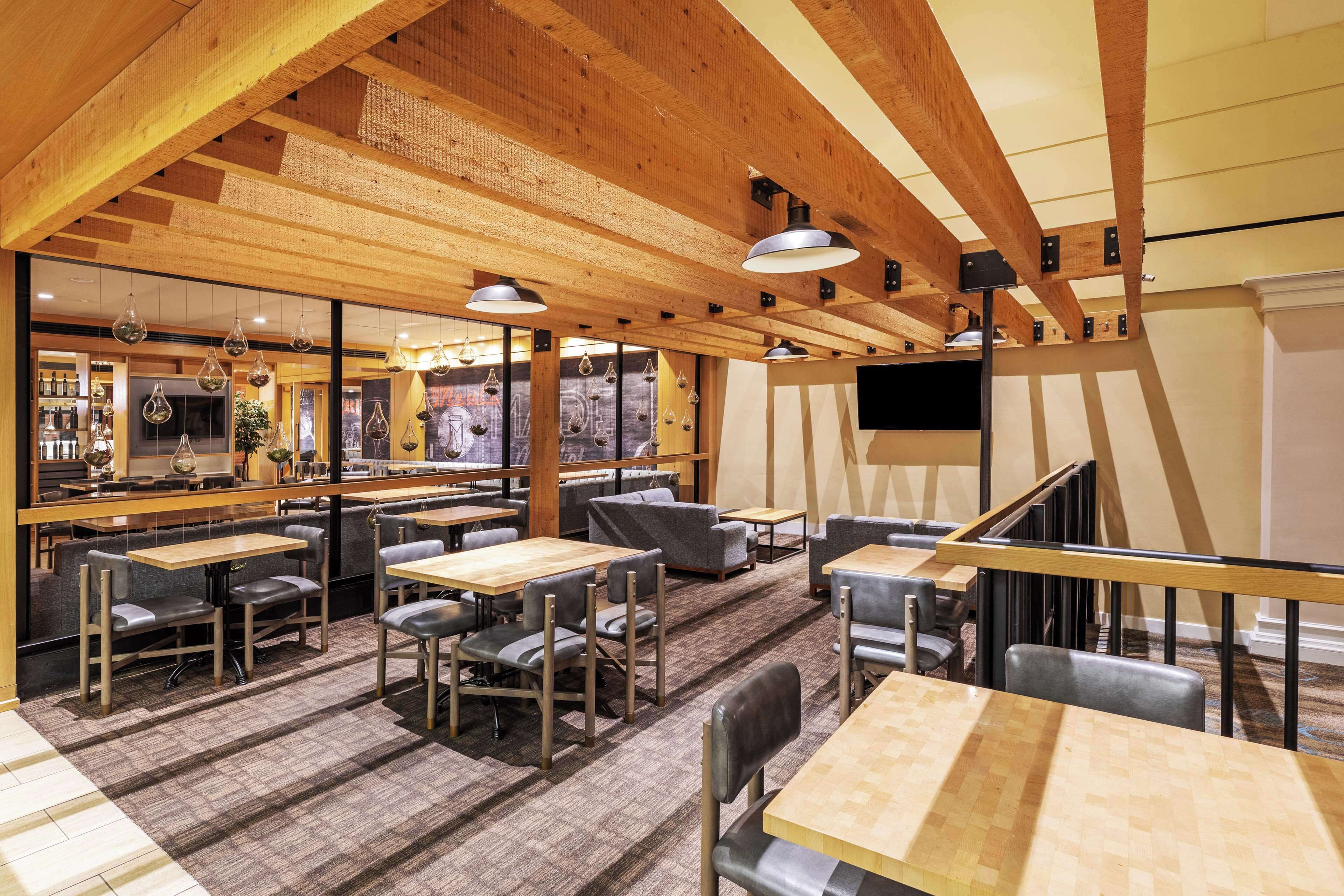 Photo - DoubleTree by Hilton Tulsa Downtown