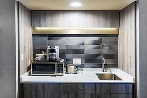 Suite presidencial, 1 cama King size | Ropa de cama de alta calidad y caja de seguridad en la habitación 