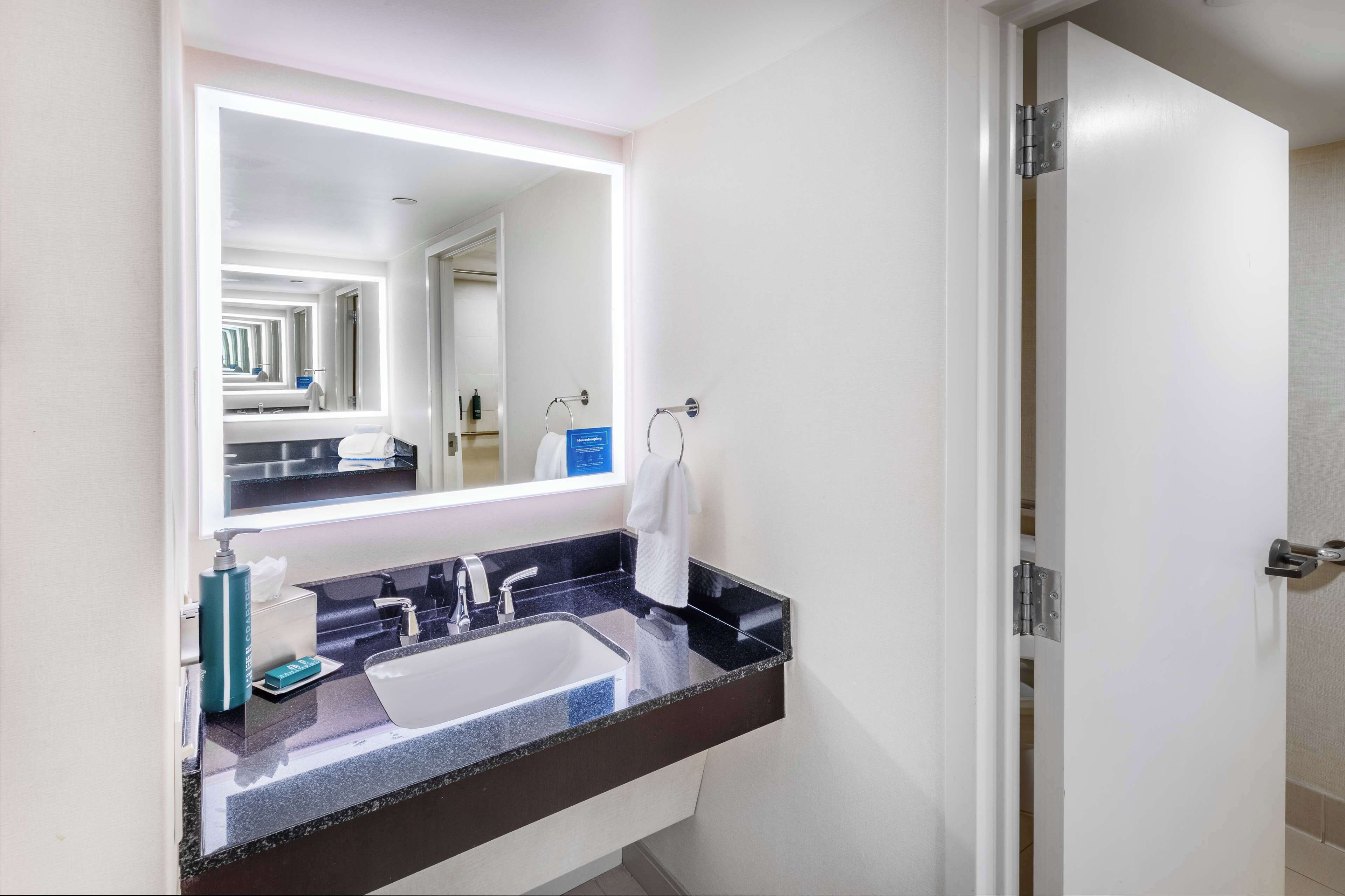 Photo - DoubleTree by Hilton Tulsa Downtown