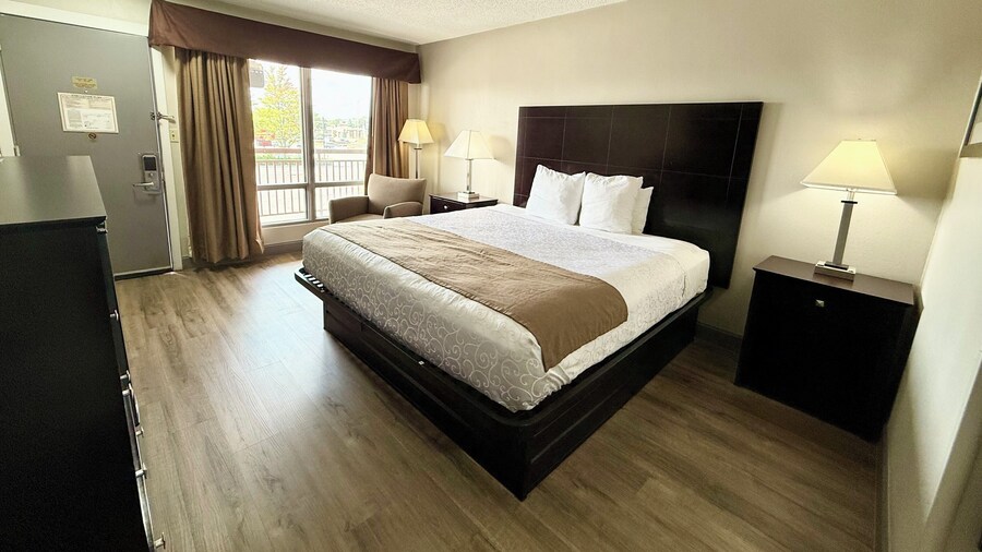 温德姆圣查尔斯戴斯酒店