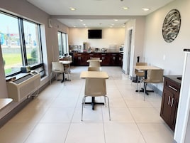 Desayuno completo incluido todos los días