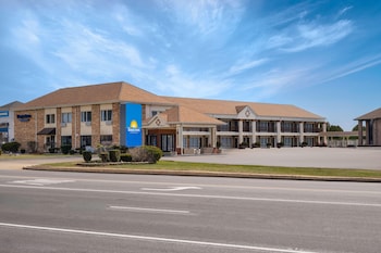 Days Inn by Wyndham St. Charles IL