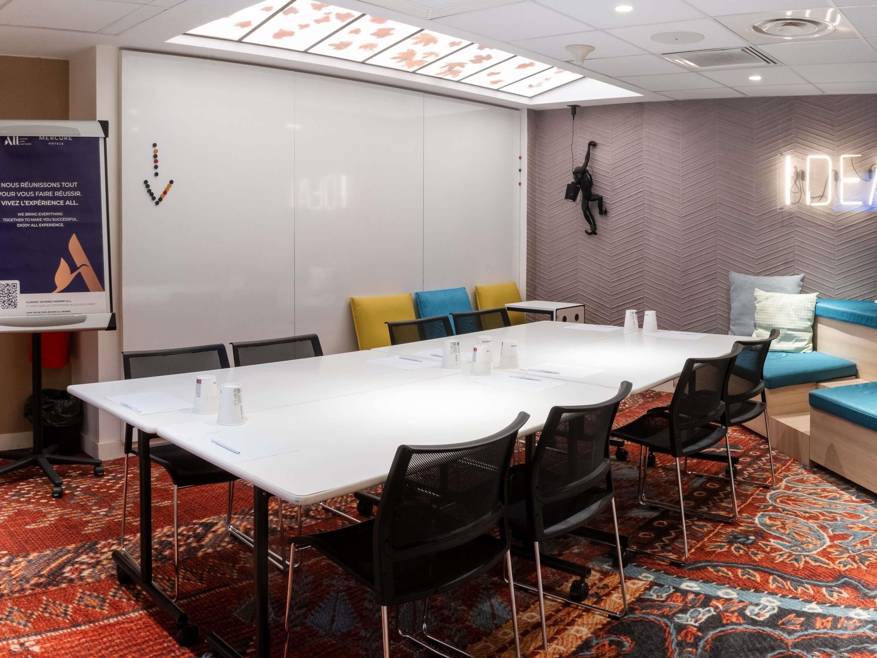 Meeting facility