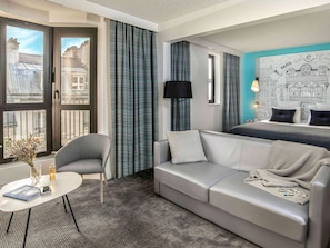 Premium bedding, pillowtop beds, minibar, in-room safe