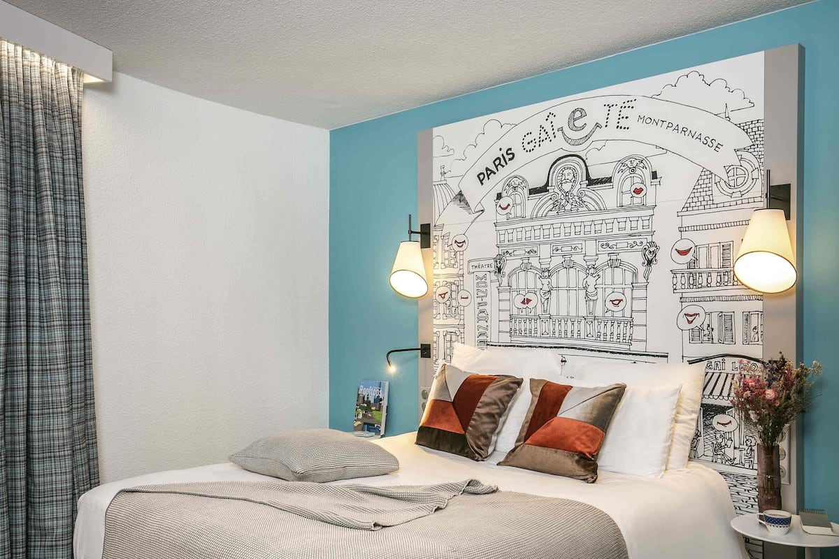 Classic Room, 1 Double Bed | Premium bedding, pillow-top beds, minibar, in-room safe