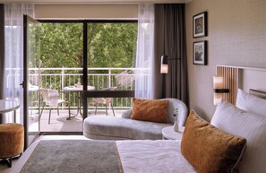 1 bedroom, in-room safe, desk, soundproofing
