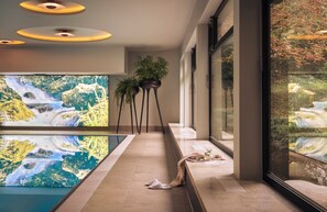 Indoor pool - Leonardo Royal Hotel Baden-Baden (Baden-Baden)