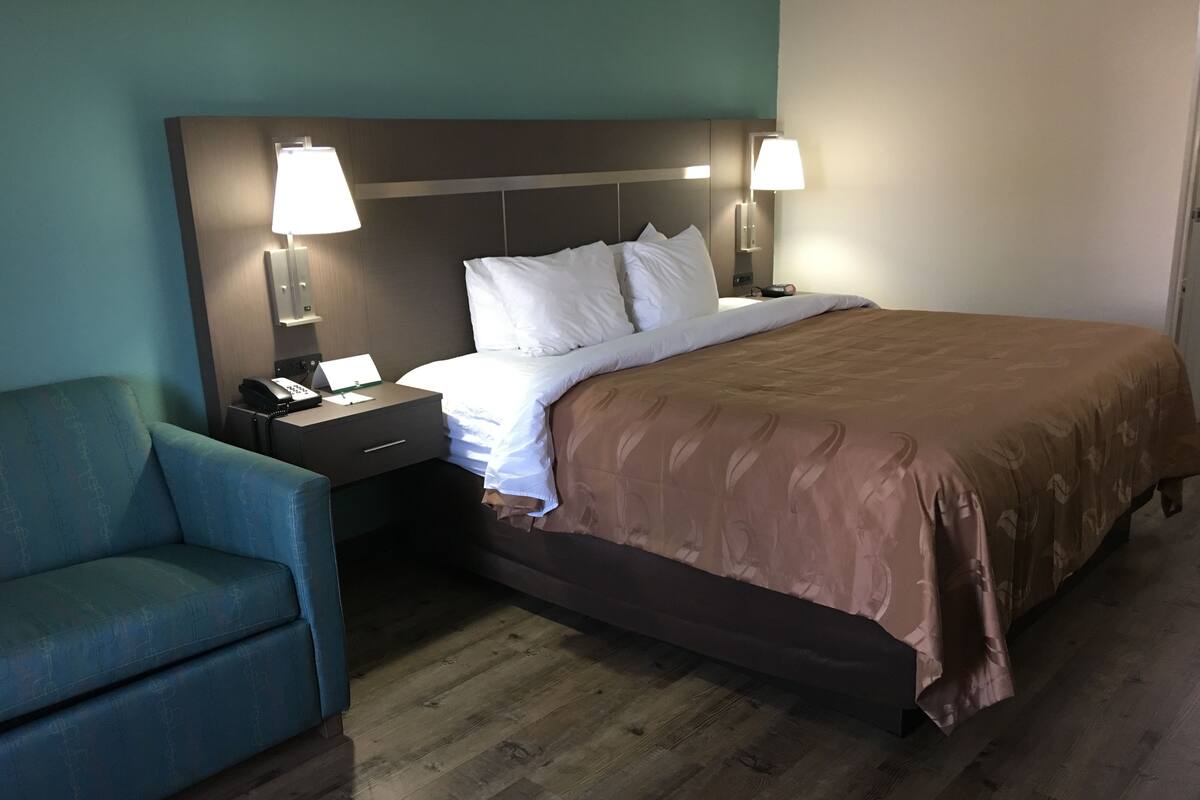 Desk, blackout curtains, iron/ironing board, free WiFi