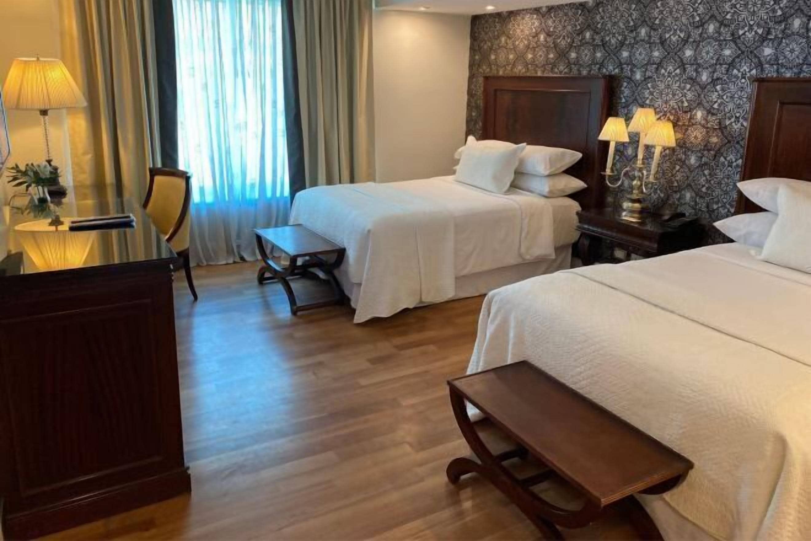 이집트산 면 시트, 고급 침구, 오리/거위털 이불, 메모리폼 침대