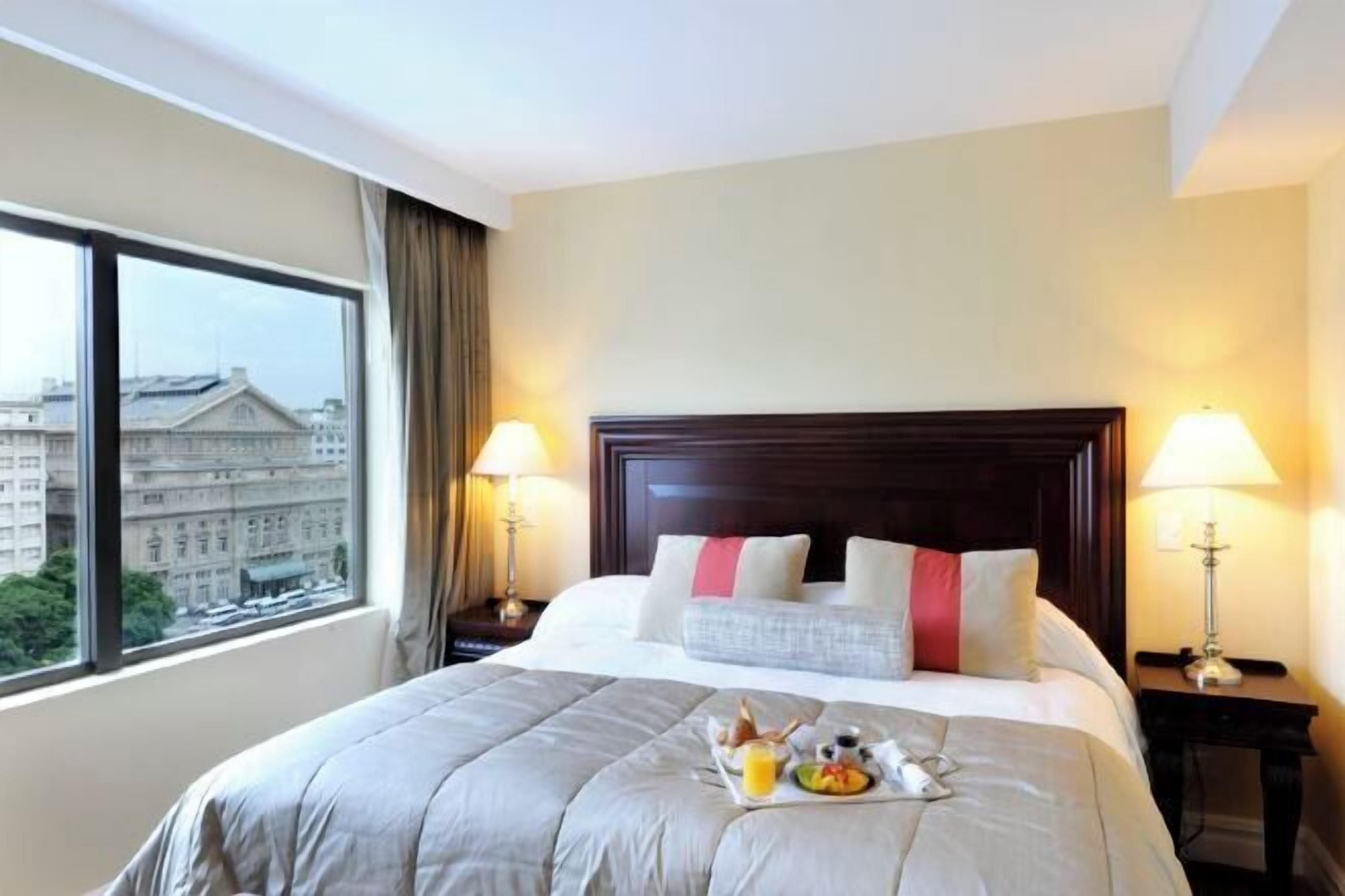 이집트산 면 시트, 고급 침구, 오리/거위털 이불, 메모리폼 침대