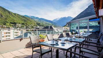 Petit-déjeuner buffet compris tous les jours