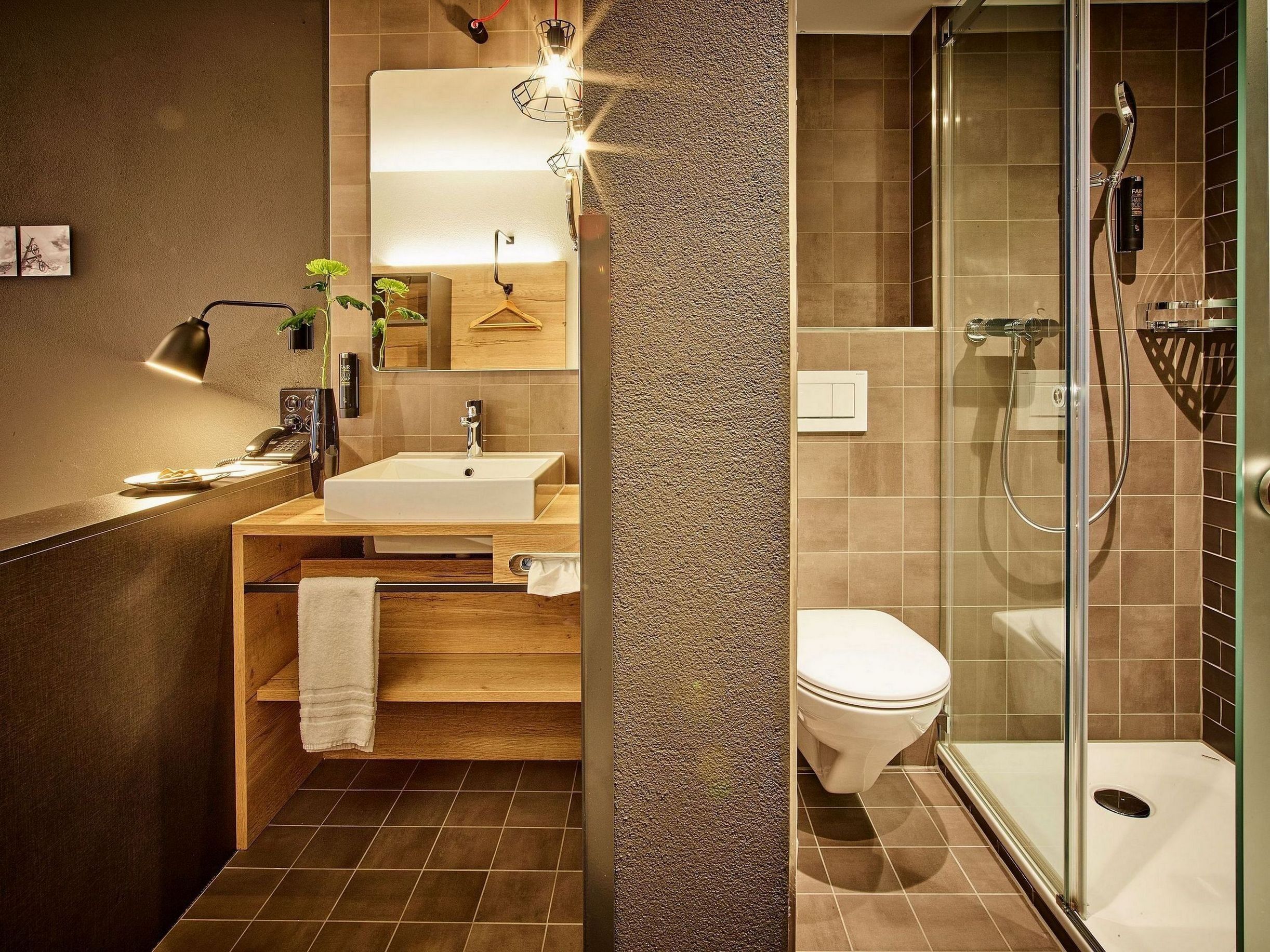 basic single room, 1 single bed, non smoking, mountainside | 1 bedroom, in-room safe, desk, blackout curtains