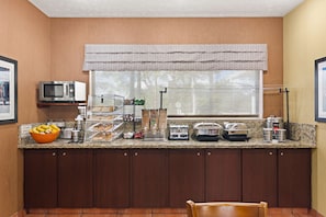 Free daily buffet breakfast