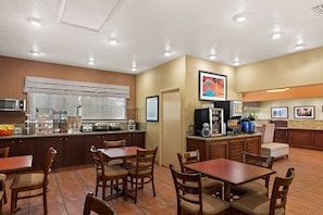 Free daily buffet breakfast