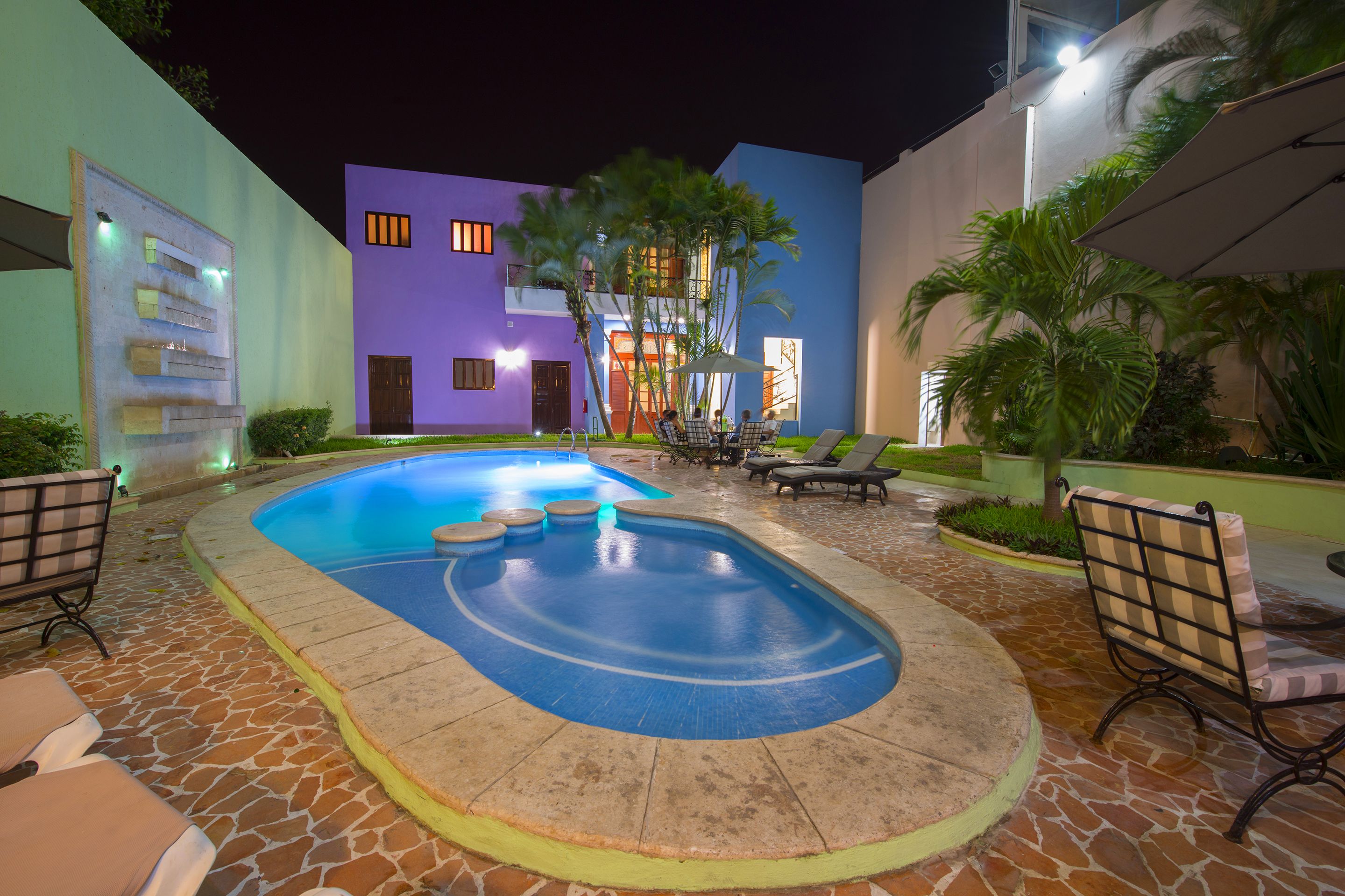 Outdoor pool, open 9:00 AM to 9:00 PM, pool umbrellas, sun loungers