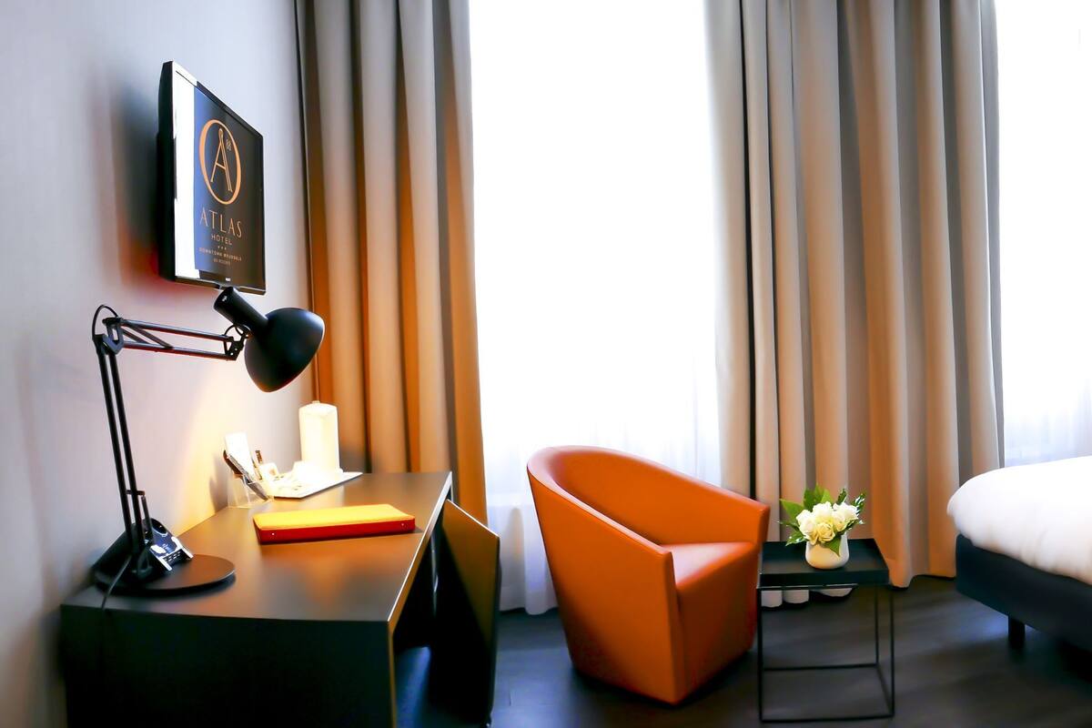 Ropa de cama de alta calidad y minibar