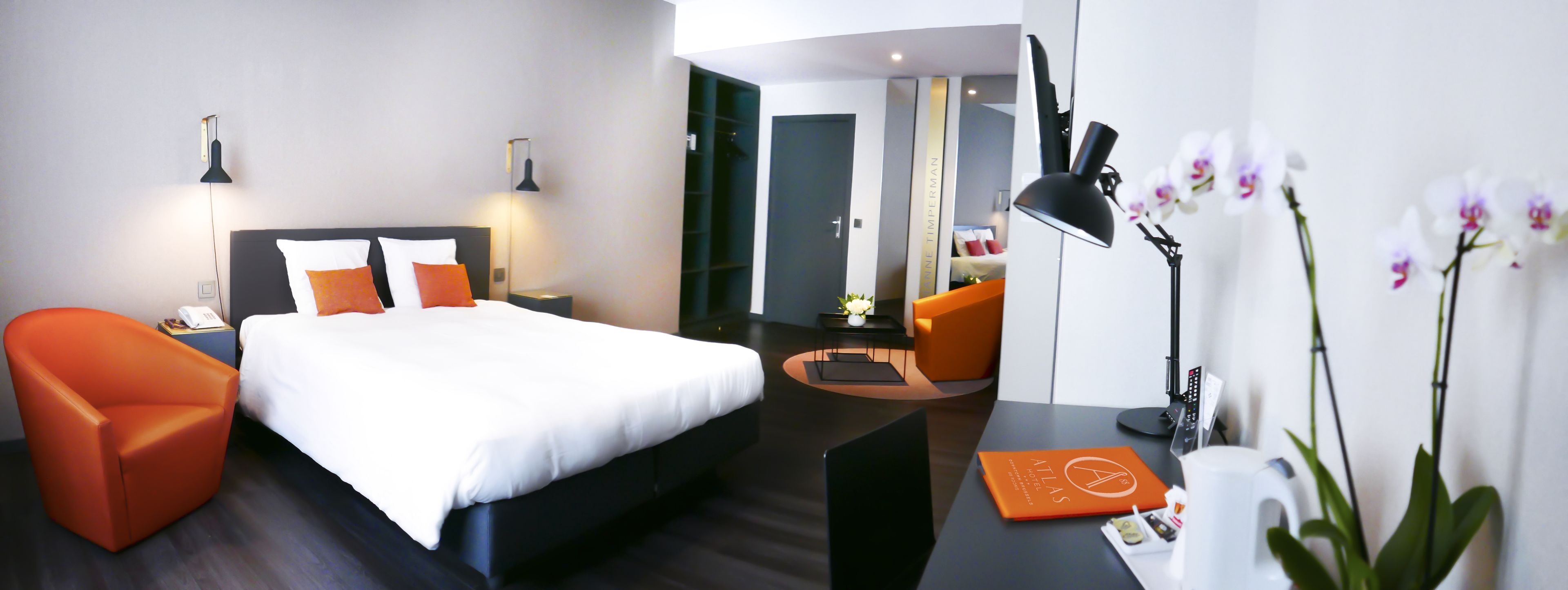double room | premium bedding, minibar, in-room safe, desk