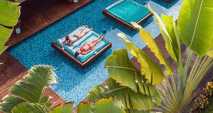 Marseilles Beachfront Hotel