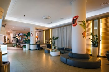 Hotel entrance and lobby at Marseilles Beachfront Hotel