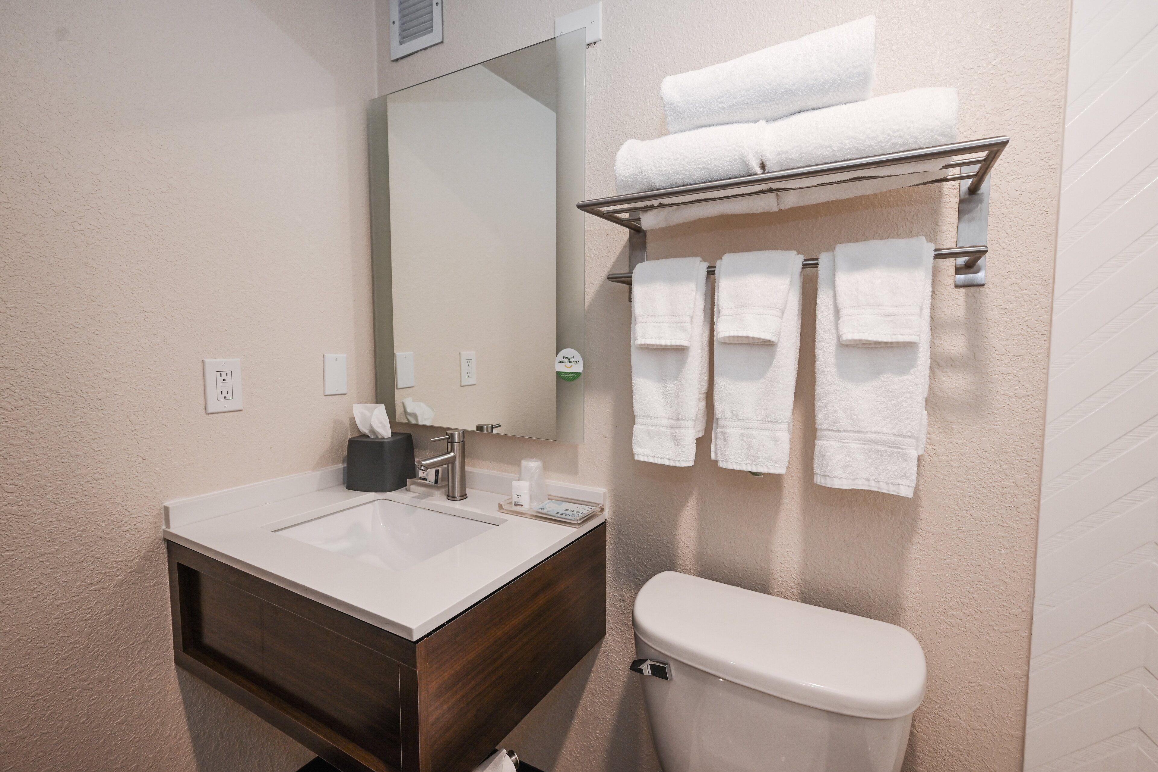 1 bedroom, in-room safe, desk, laptop workspace