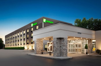 Holiday Inn Cleveland-Mayfield by IHG