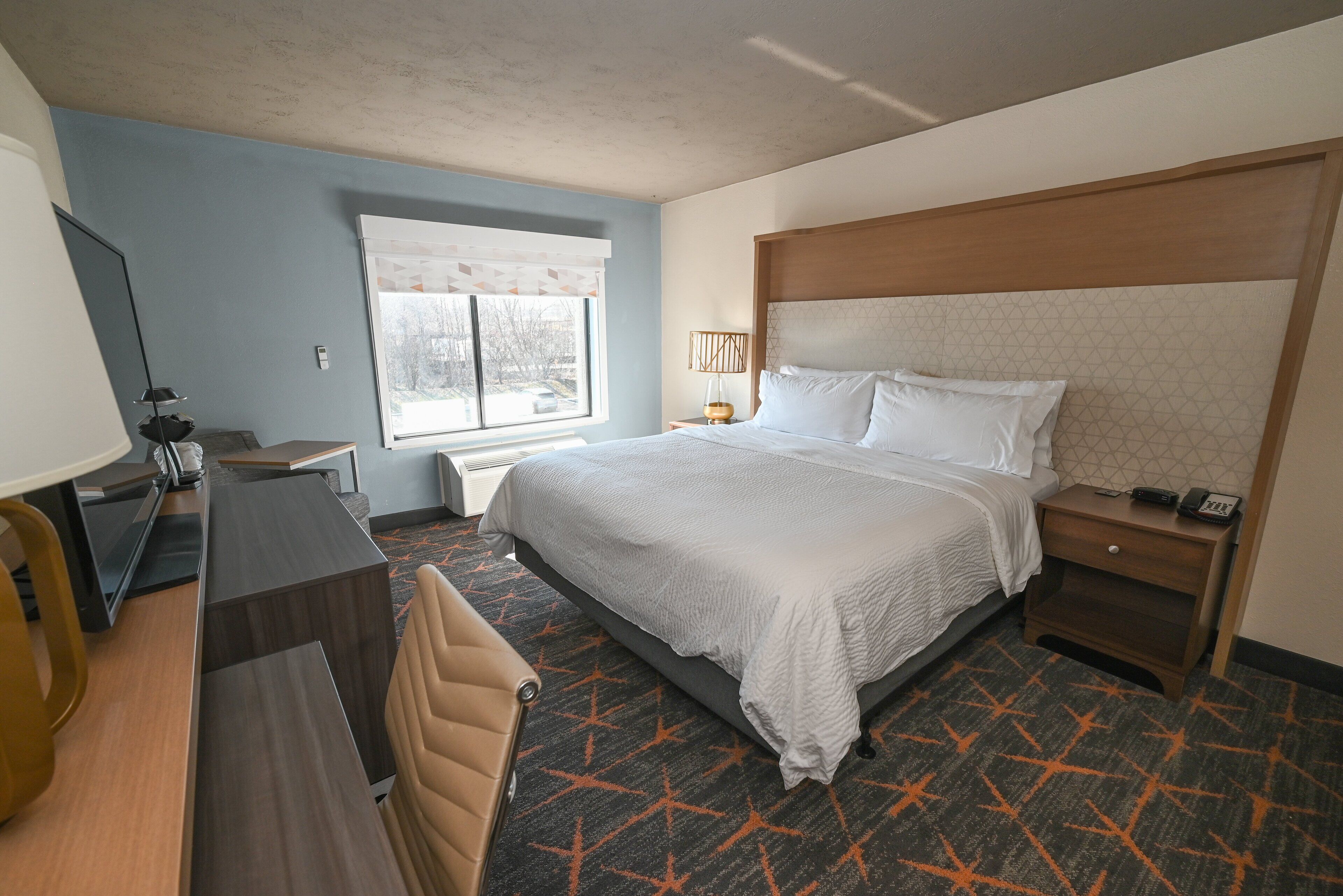 In-room safe, desk, laptop workspace, iron/ironing board