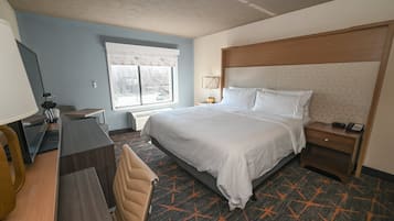 In-room safe, desk, laptop workspace, iron/ironing board