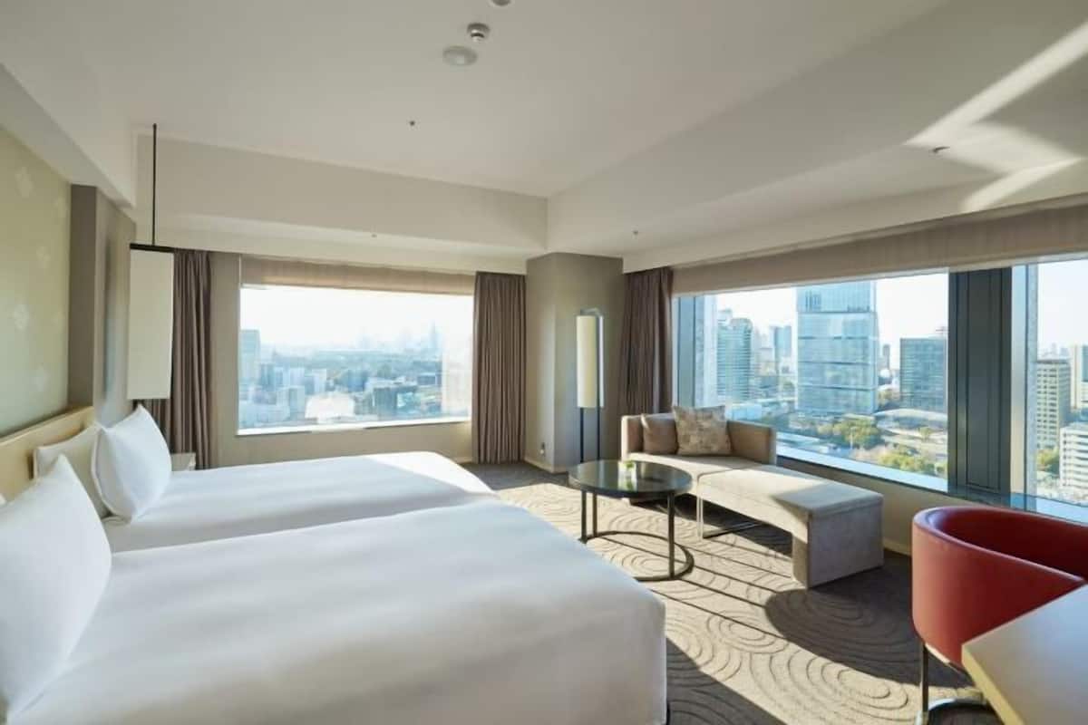 1 bedroom, down duvets, minibar, in-room safe