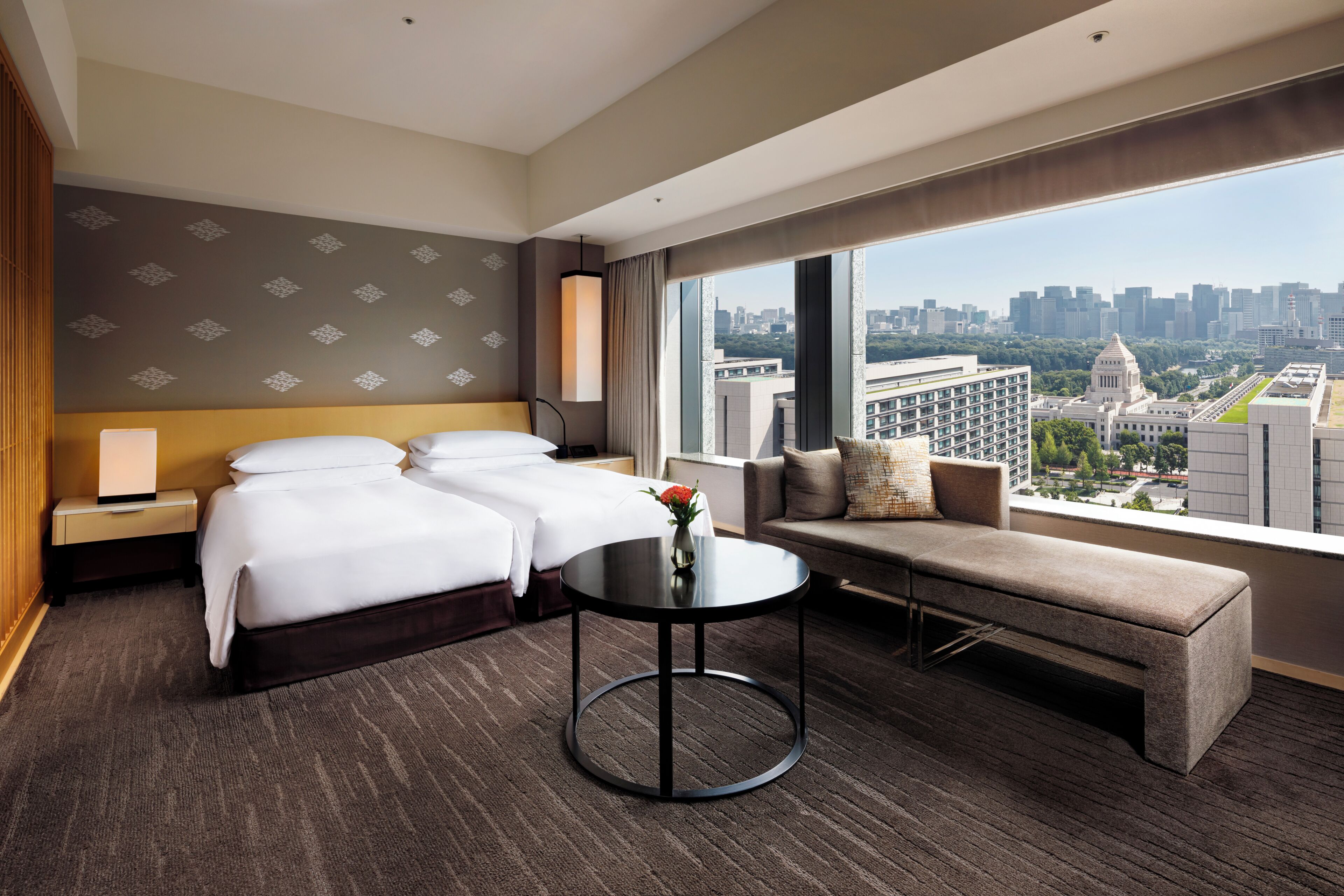 Deluxe Twin Room, Non Smoking (Hollywood) | 1 bilik tidur, gebar bulu kapas, bar mini, peti besi dalam bilik 