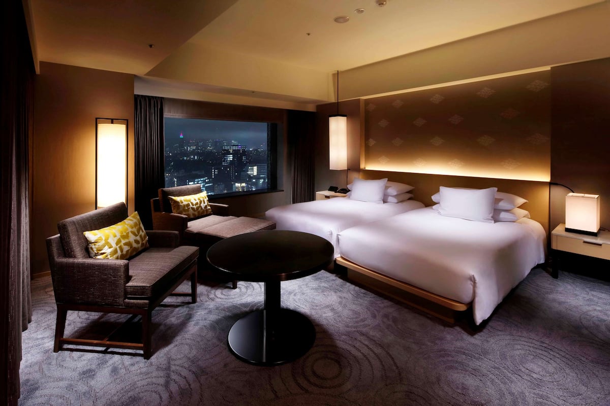 Club Premier Corner Twin, Non Smoking (Breakfast & Club Lounge Access Included)