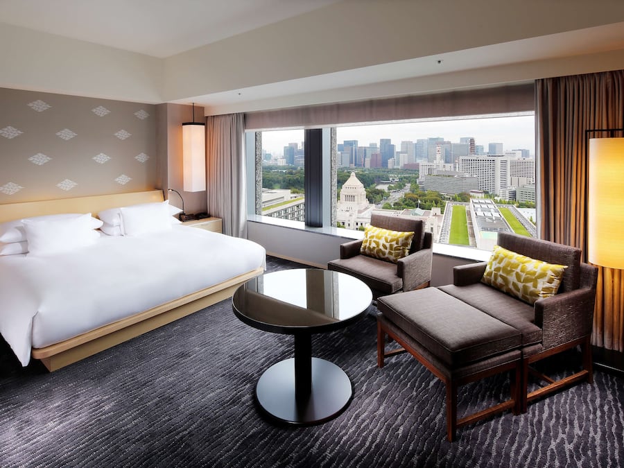 Club Deluxe King, Non Smoking (Breakfast & Club Lounge Access Included) | 1 bedroom, down duvets, minibar, in-room safe