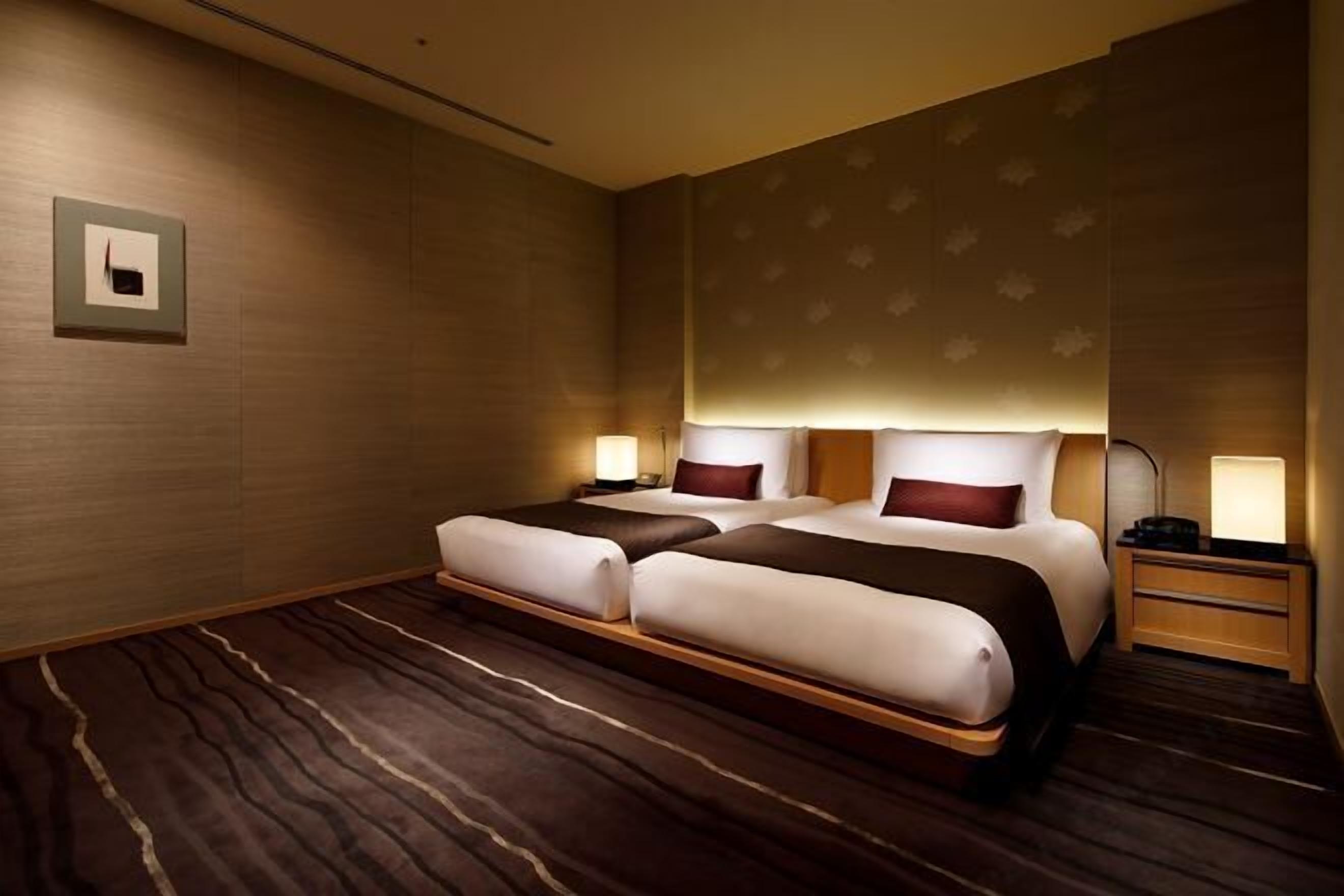 1 bedroom, down duvets, minibar, in-room safe