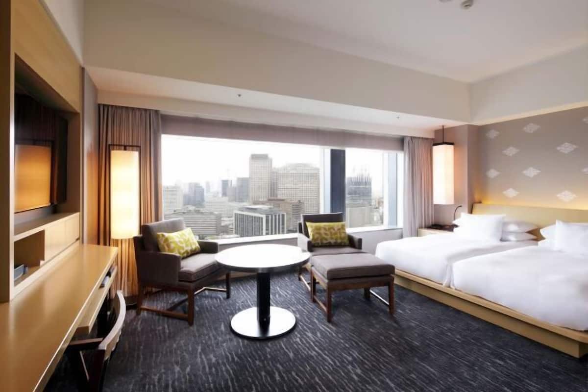 1 bedroom, down duvets, minibar, in-room safe