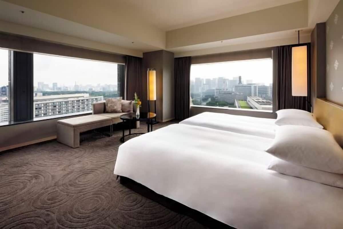1 bedroom, down duvets, minibar, in-room safe