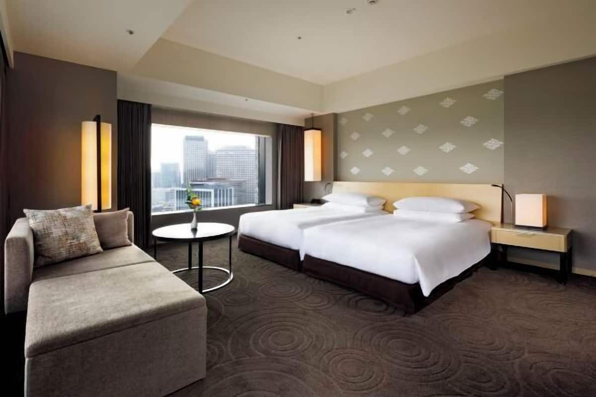 1 bedroom, down duvets, minibar, in-room safe