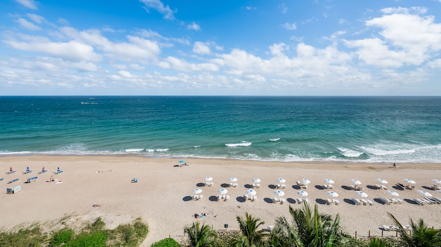 Beachcomber Resort & Club