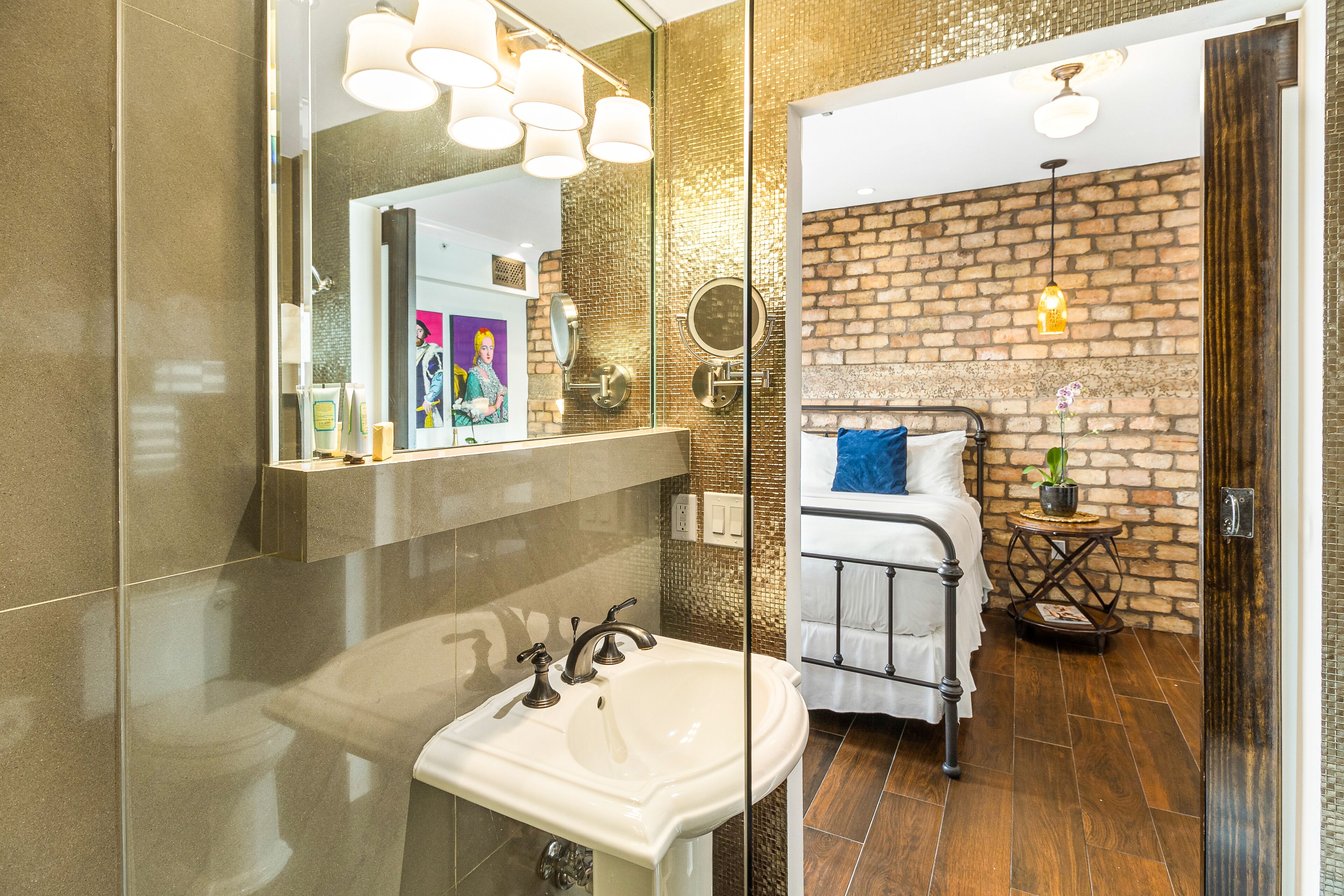 egyptian cotton sheets, premium bedding, down duvets, in-room safe