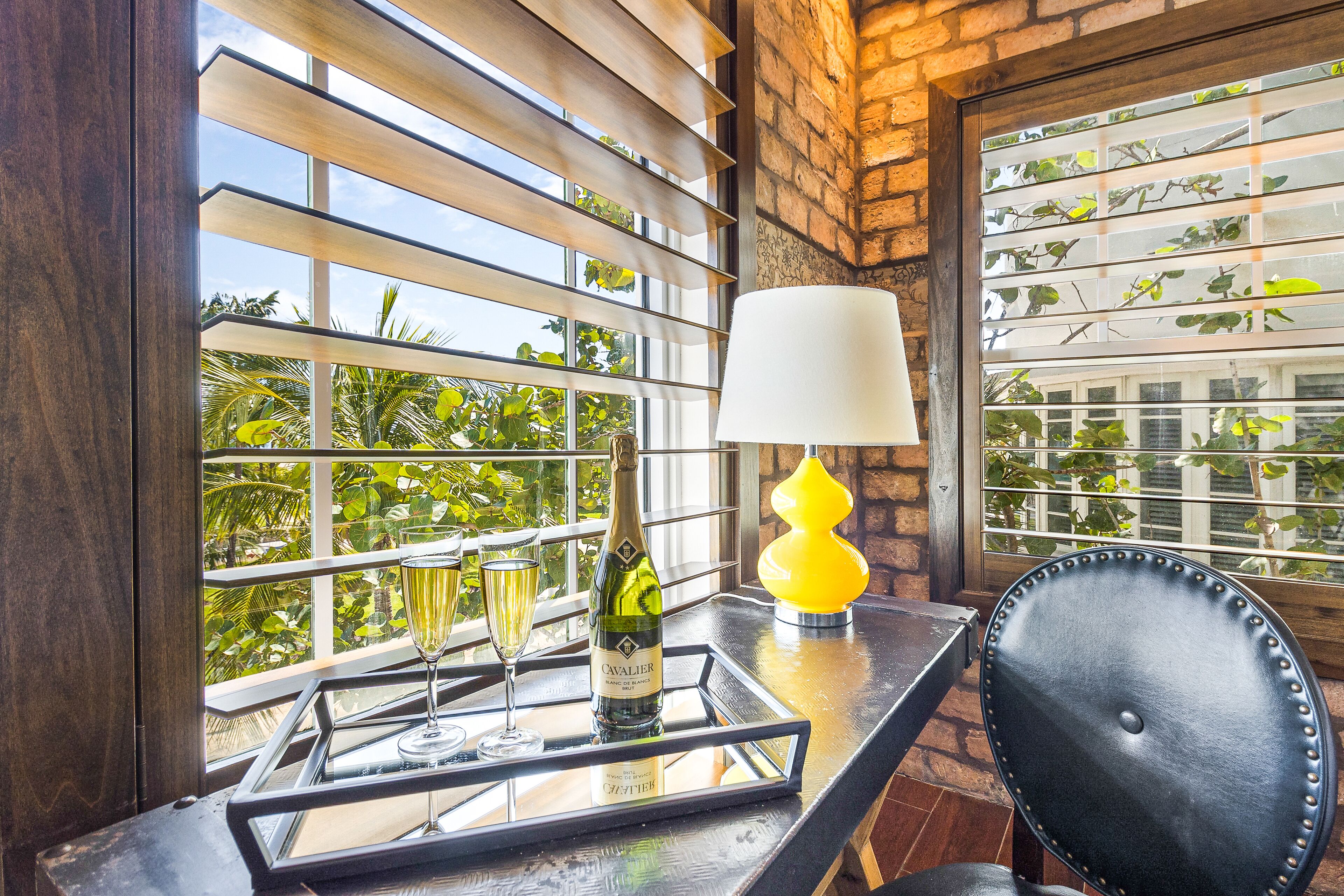 egyptian cotton sheets, premium bedding, down duvets, in-room safe