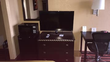 Pillowtop beds, in-room safe, rollaway beds, free WiFi