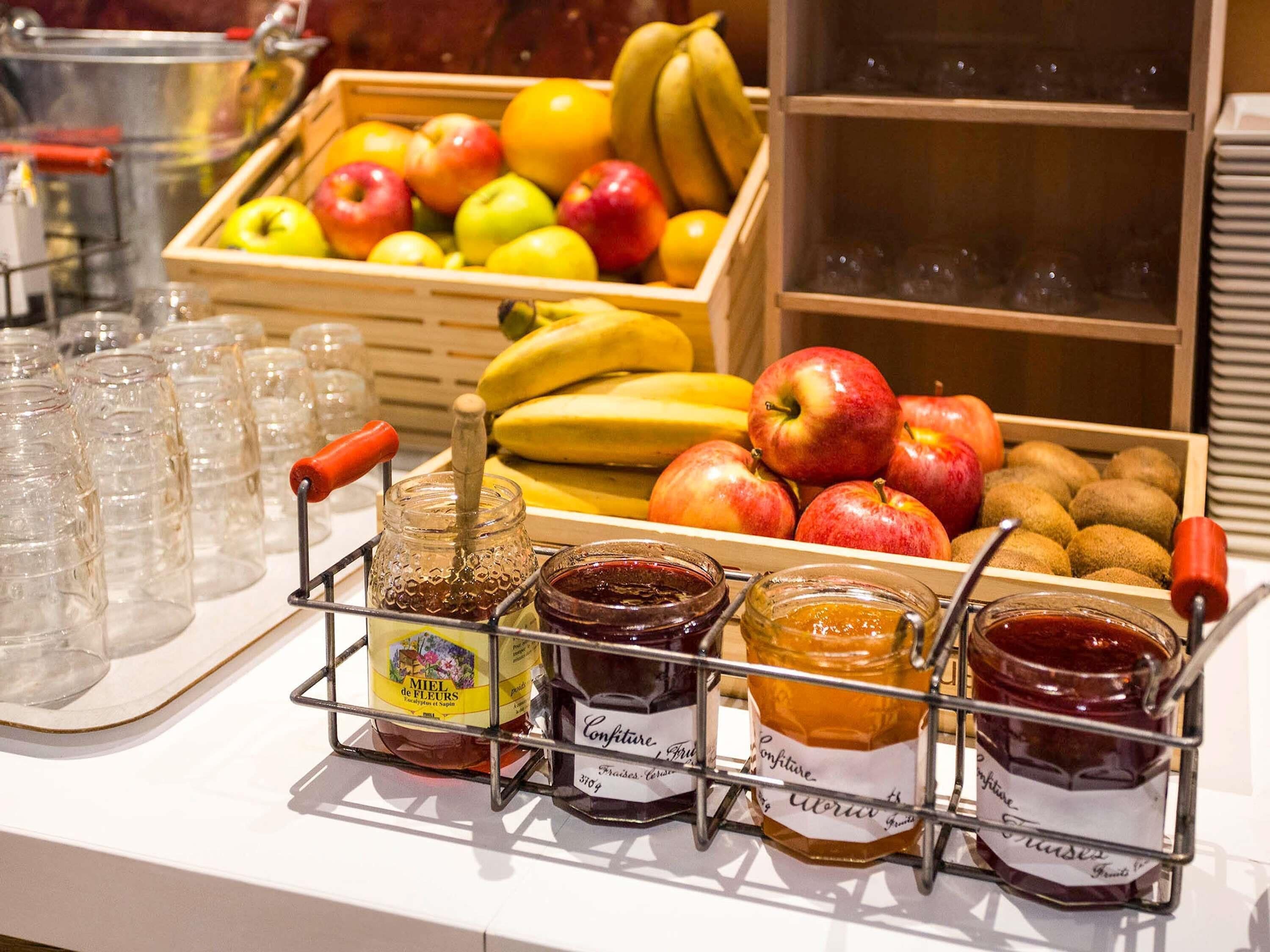 Petit déjeuner buffet servi tous les jours en supplément