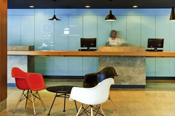 Reception - ibis Bordeaux Lac (Bordeaux)