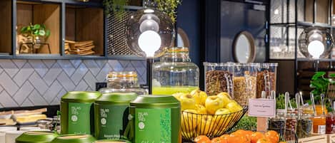 Daily buffet breakfast (EUR 13.9 per person)